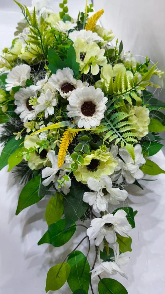 Ikebana zaťažená podlhovastá